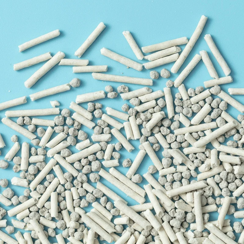China Manufacturer Wholesale Dust Free Clumping Deodorizer Bentonite 2.0mm Tofu Mixed Cat Litter Sand