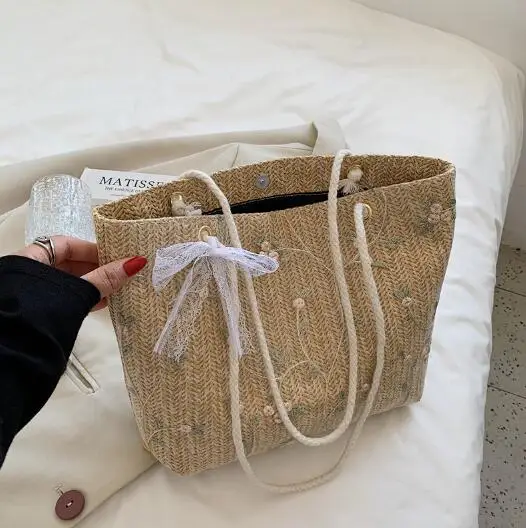 Lighter-weight Summer Beach bag Shoulder Handbag Women Straw Rattan Tote Bag With Bowknot