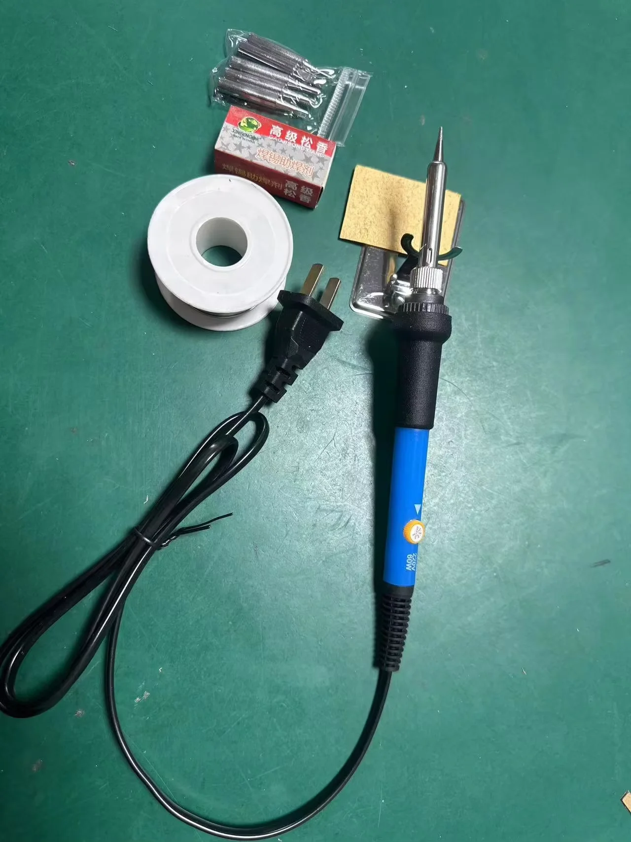 Switch Control 60W Electric Soldering Iron Kit American Standard 110V Battery Powered Soldering Iron Set