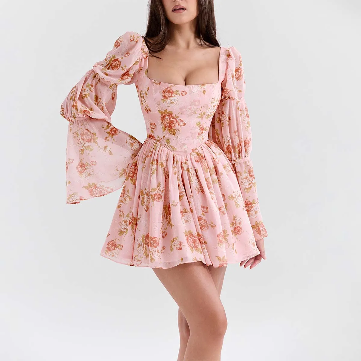 Женское винтажное мини-платье с цветочным принтом