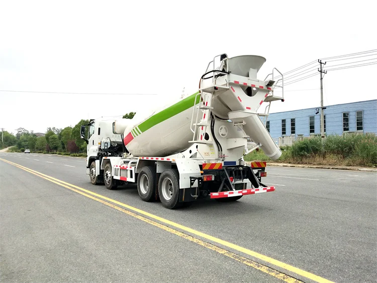 ISUZU GIGA 8x4 Concrete Mixer Truck 16CBM Mixing Drum Cement Mixer Truck for Sale
