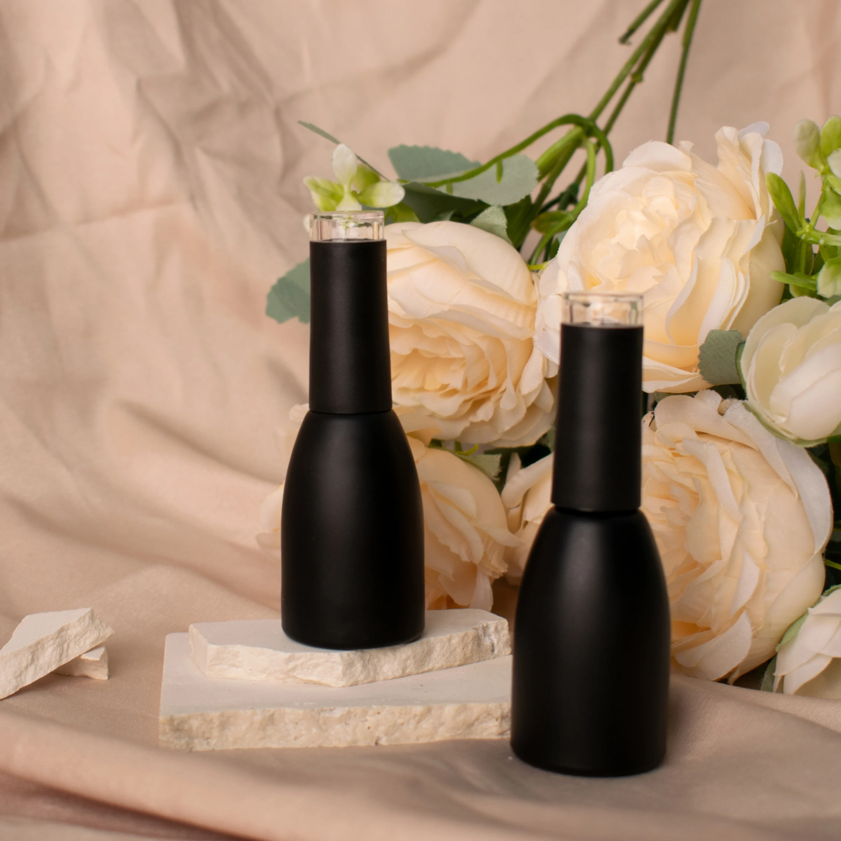 12ml luxury acrylic nail polish bottle containers empty uv nail gel polish bottles manufacturer low price uv gel packaging