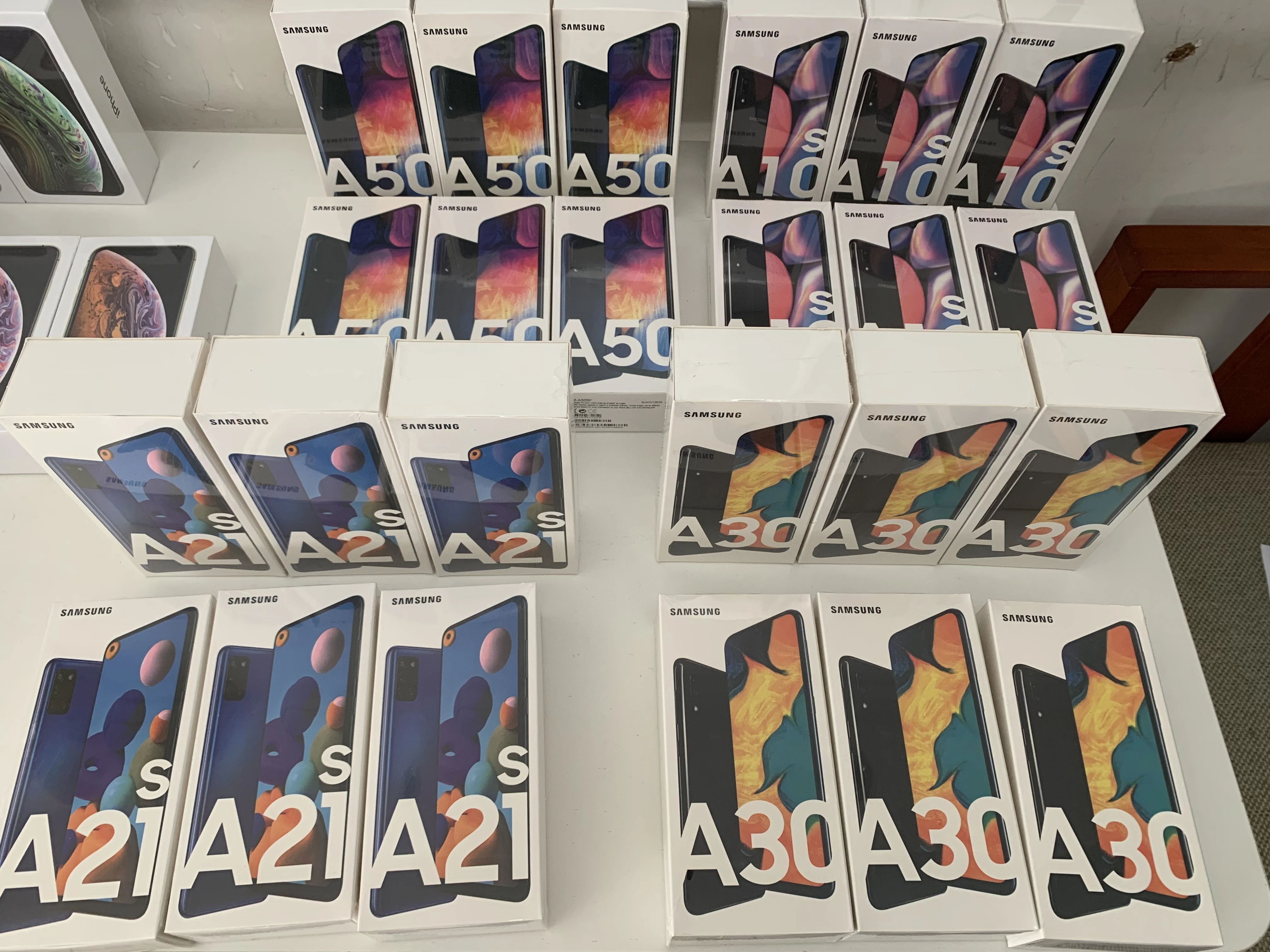 Wholesale Original Cheap A10 A12 A20 A30 A40 A50 A70 A90 5G Unlocked Used Smartphone for Samsung Mobile Phones