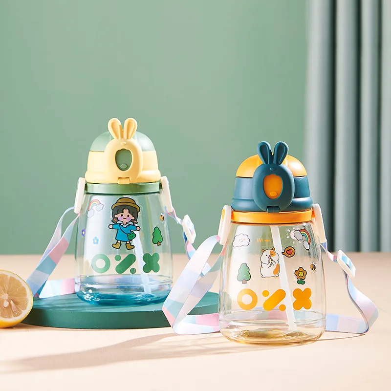 2024 New Attractive Cute Animals 600ml Plastic Student Water Bottle Kids Children Strap