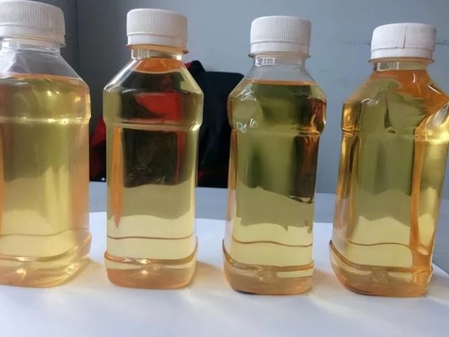 A large amount of used cooking oil is sold for reuse of waste cooking oil used cooking oil for sale