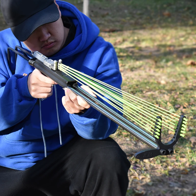 New Hunting Black Slingshot Metal Professional Powerful Slingshot With 12 Strands Of Rubber Band Outdoor Shooting Sling Shot