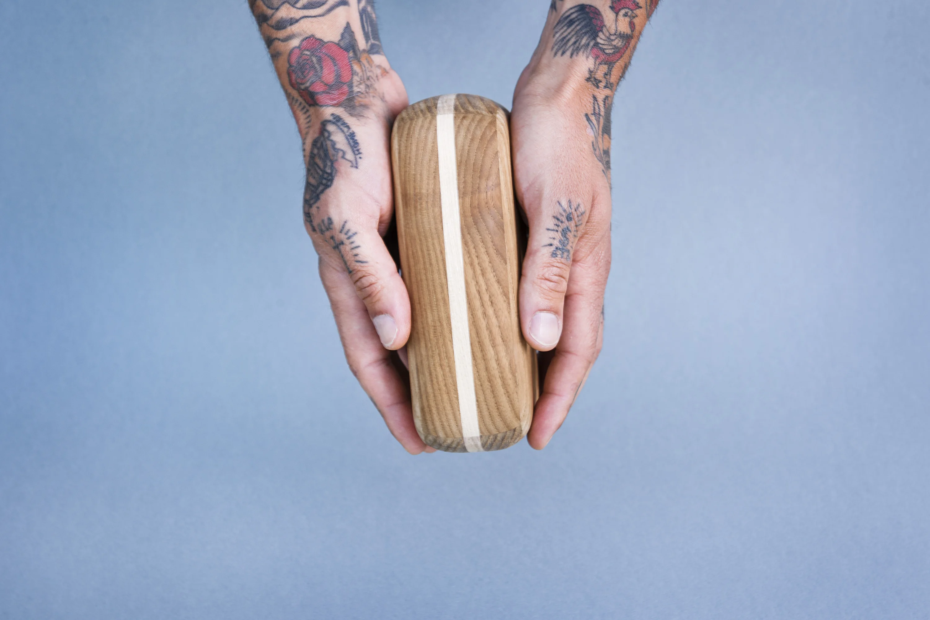 Hot Selling Italian Brand Warm And Wood Customized  Modern Wooden Musical Decorative Objects Pfc Certified