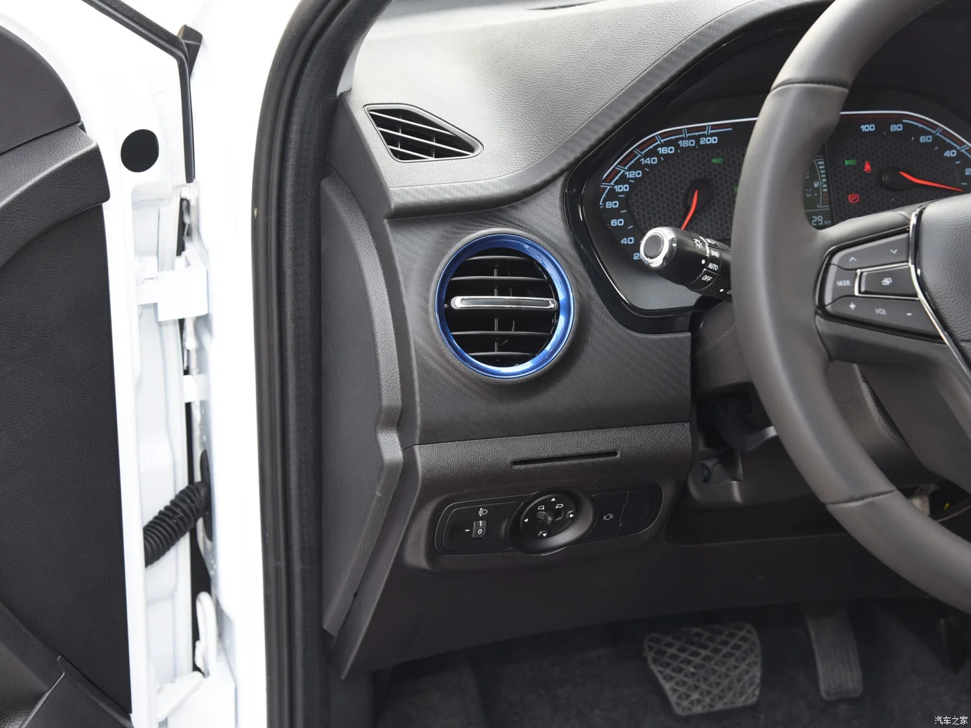 Long-Range Fully Electric SUV New/Almost New Chery Tiggo 3xe