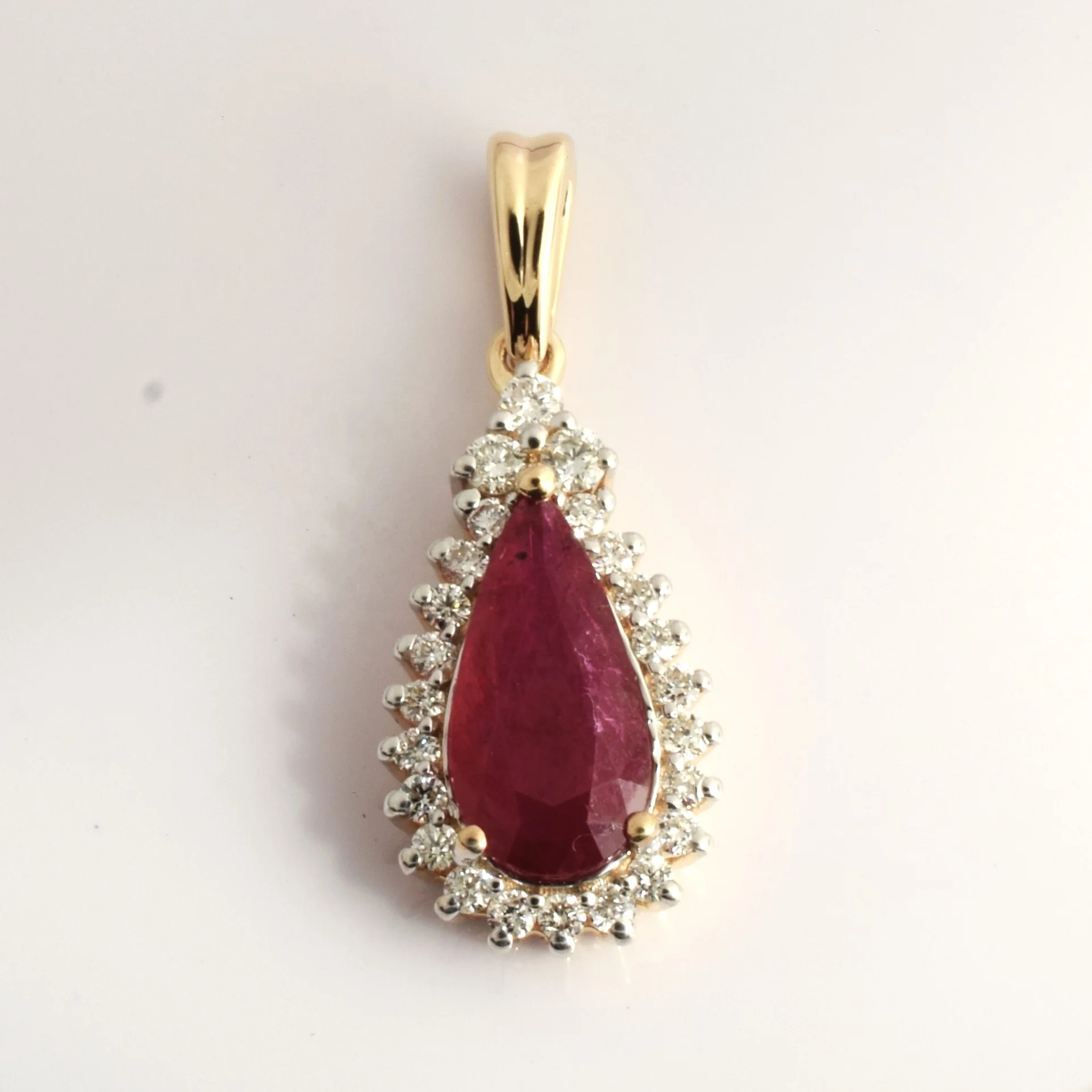 Handmade Natural Red Ruby Gemstone 14K Gold Party Pendant White Yellow Gold Ruby Diamond Gold Pendant