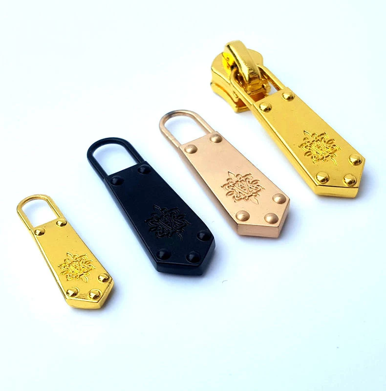 Custom Engraved Logo Metal Brand Zipper Pull Charms, Custom Made Colorful Bag Metal Zipper Slider Puller For Handbag Garment