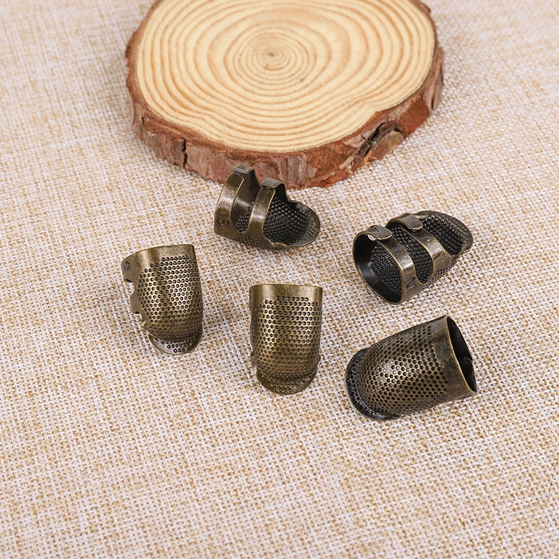 Factory direct sale practical antique finger protector metal brass sewing accessories thimble
