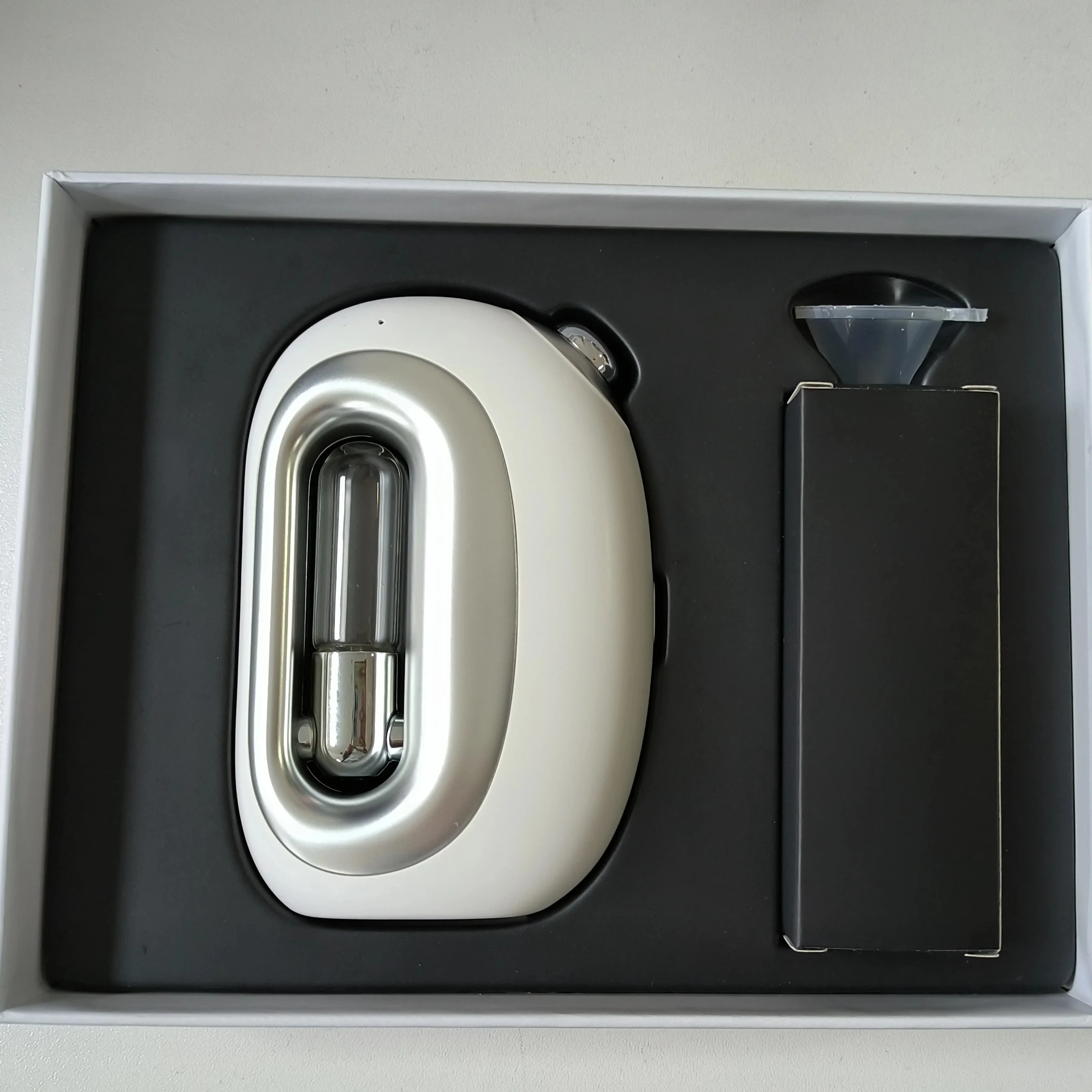 Handheld Beauty Water injector Skincare Airbrush Serum hydrating Nano Mist oxygen Sprayer glowing skin Face Mist facial Steamer