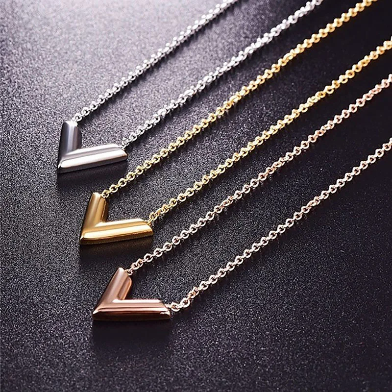 Fashion Jewelry V Shape Letter 18K Stainless Steel Earring Necklace Bracelet Jewelry Set Women