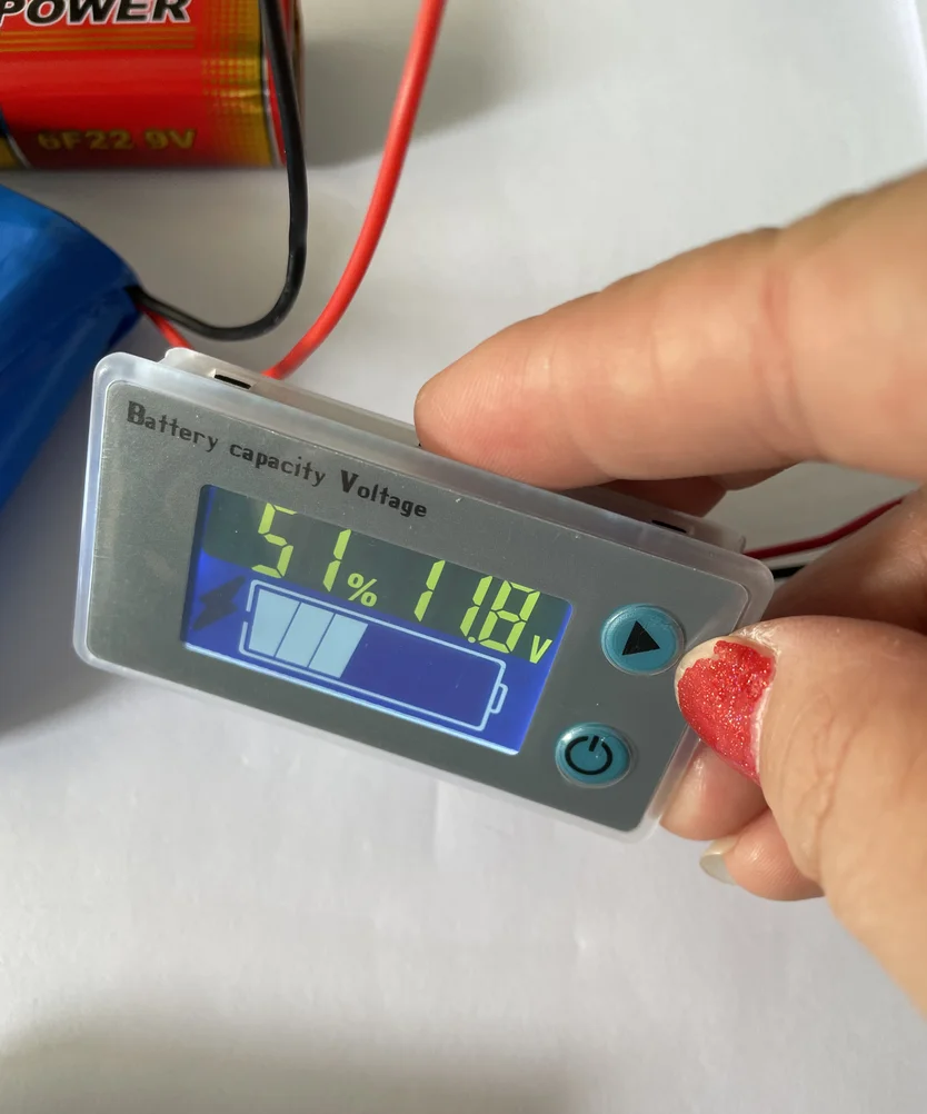 Colorful battery capacity indicator 10-100v suitable for Lithium lead acid lithium iron phosphate nickel metal hydride