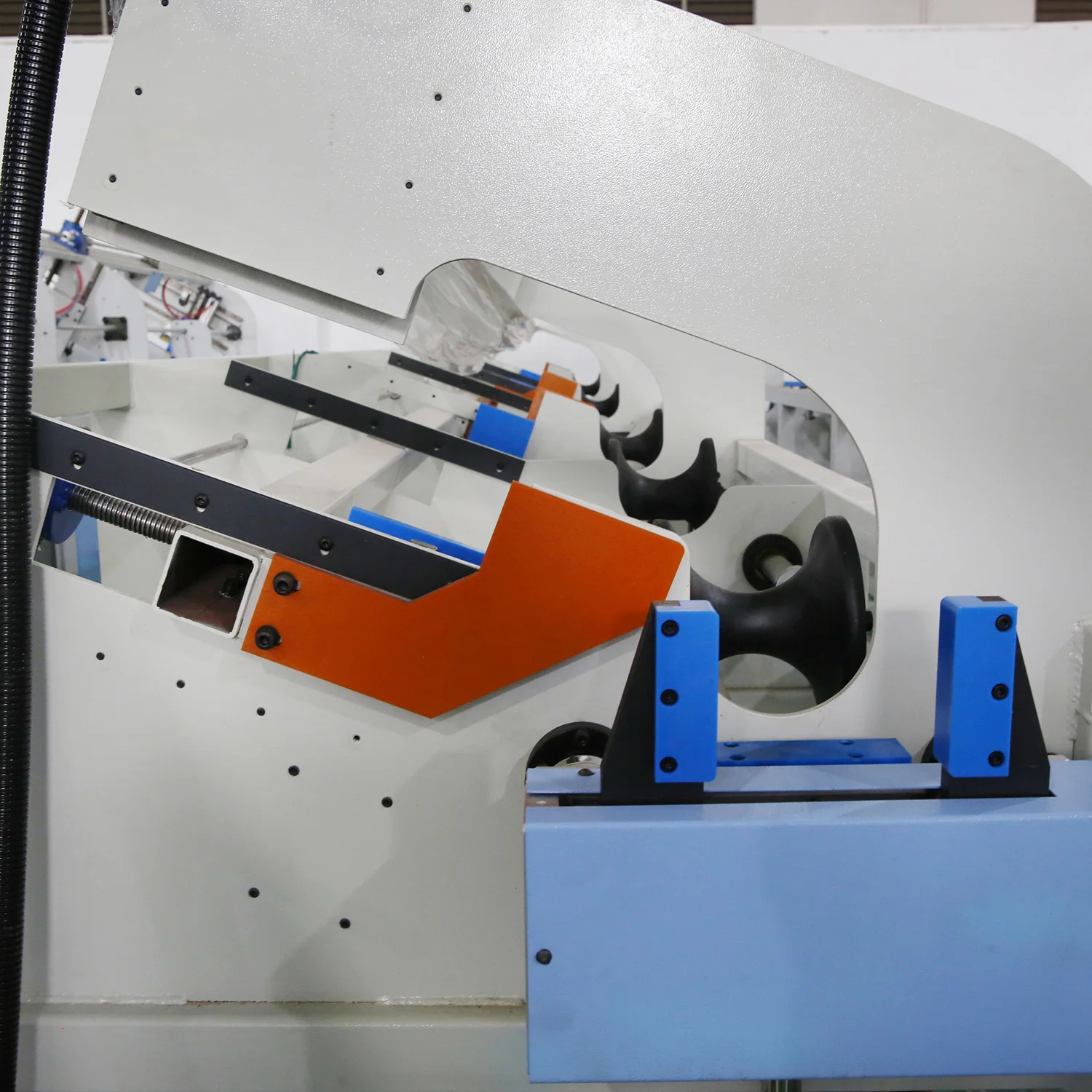 Cnc wire diamond fiber laser pipe bevel electronica tube cut metal carbon  aluminum laser  machine sale