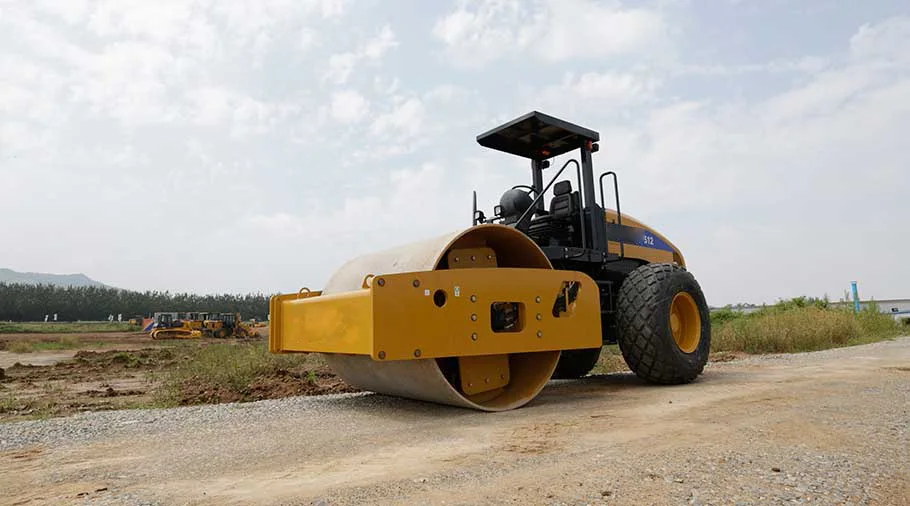 Price road roller compactor SEM512 and  27 tire price road roller compactor and high quality  within Earthmoving Machinery