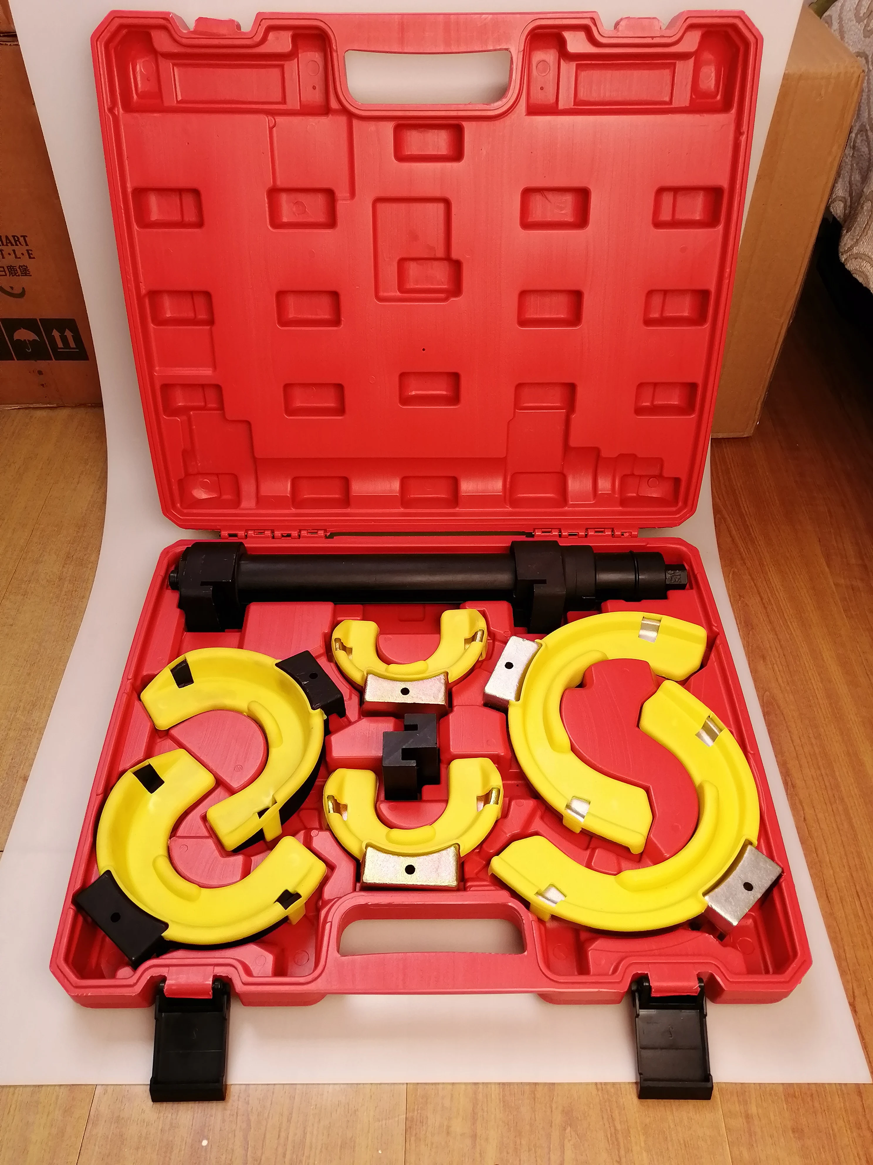 Promotional Designed for use With Hand Ratchet Only Strut Spring Compressor For Springs Found In Most Vehicles With Macpherson S