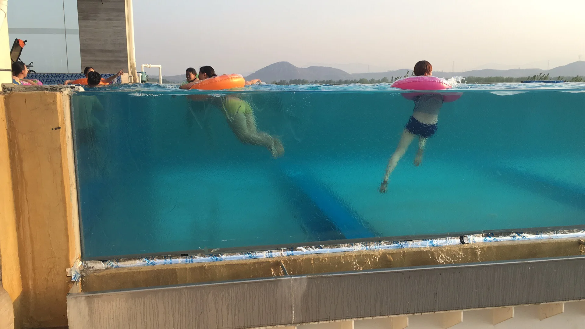 Acrylic Glass Panels for Custom Swimming Pools price