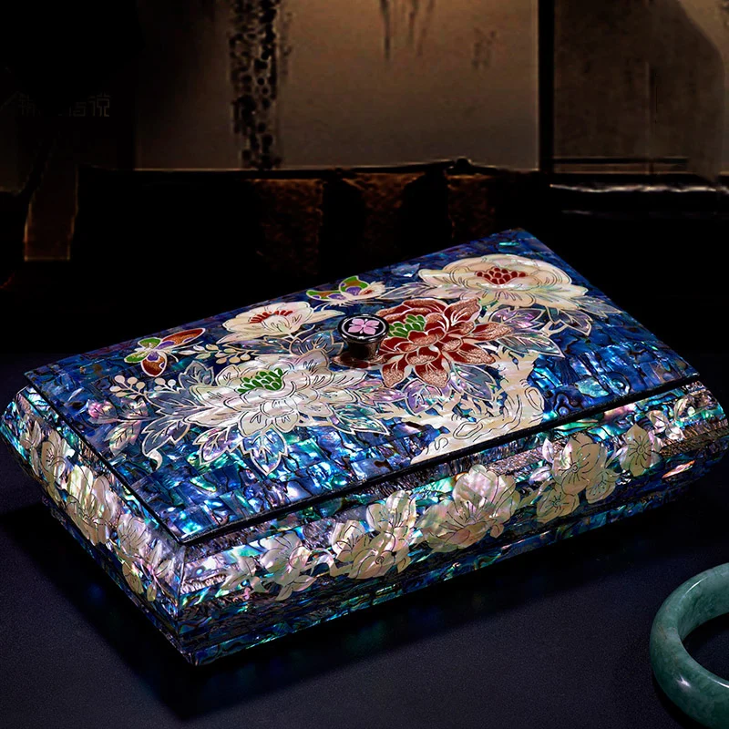 Handmade inlaid wooden hand jewelry storage box Princess retro wedding lacquer jewelry box gift