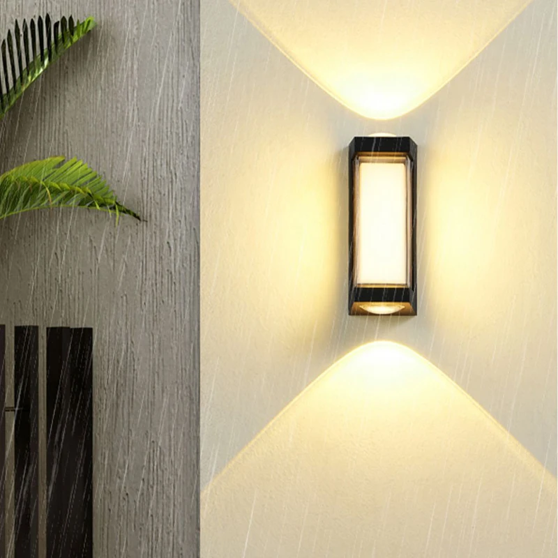 Modern LED Outdoor Wall Lamp with IP65 Rating Aluminum Upper and Lower Decorative Lighting for Porch Wall Lamp