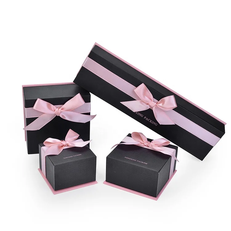 
2020 Wholesale Kraft Black Pink Paper Jewelry Sweet Gift Boxes with Ribbon 