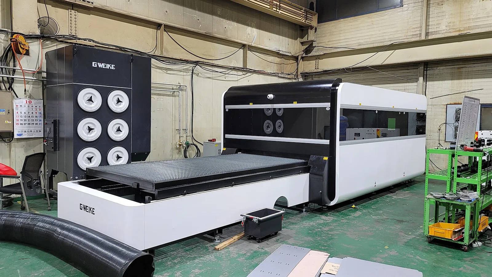 GWEIKE LF3015GA with CE 1500W 2000W 3000W 4000W 6000W IPG Raycus MAX sheet metal fiber laser cutting machine