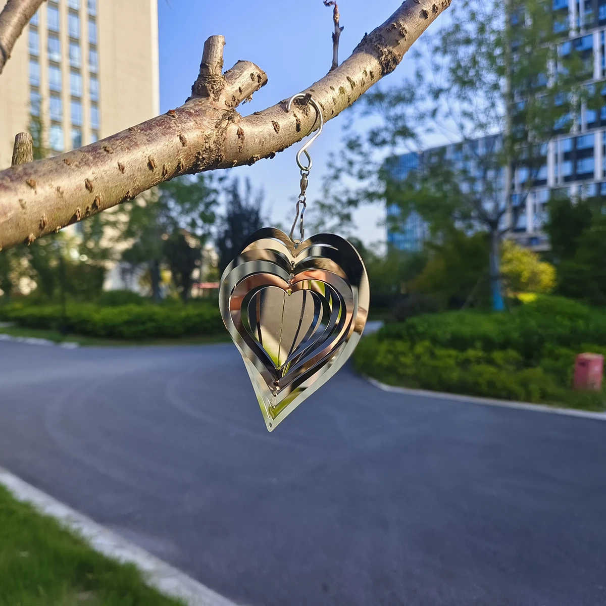 Yard Decoration 3D Rotating Winds Chimes Bird Control Outdoor Hanging Bell Pendant Ornaments Yard Garden