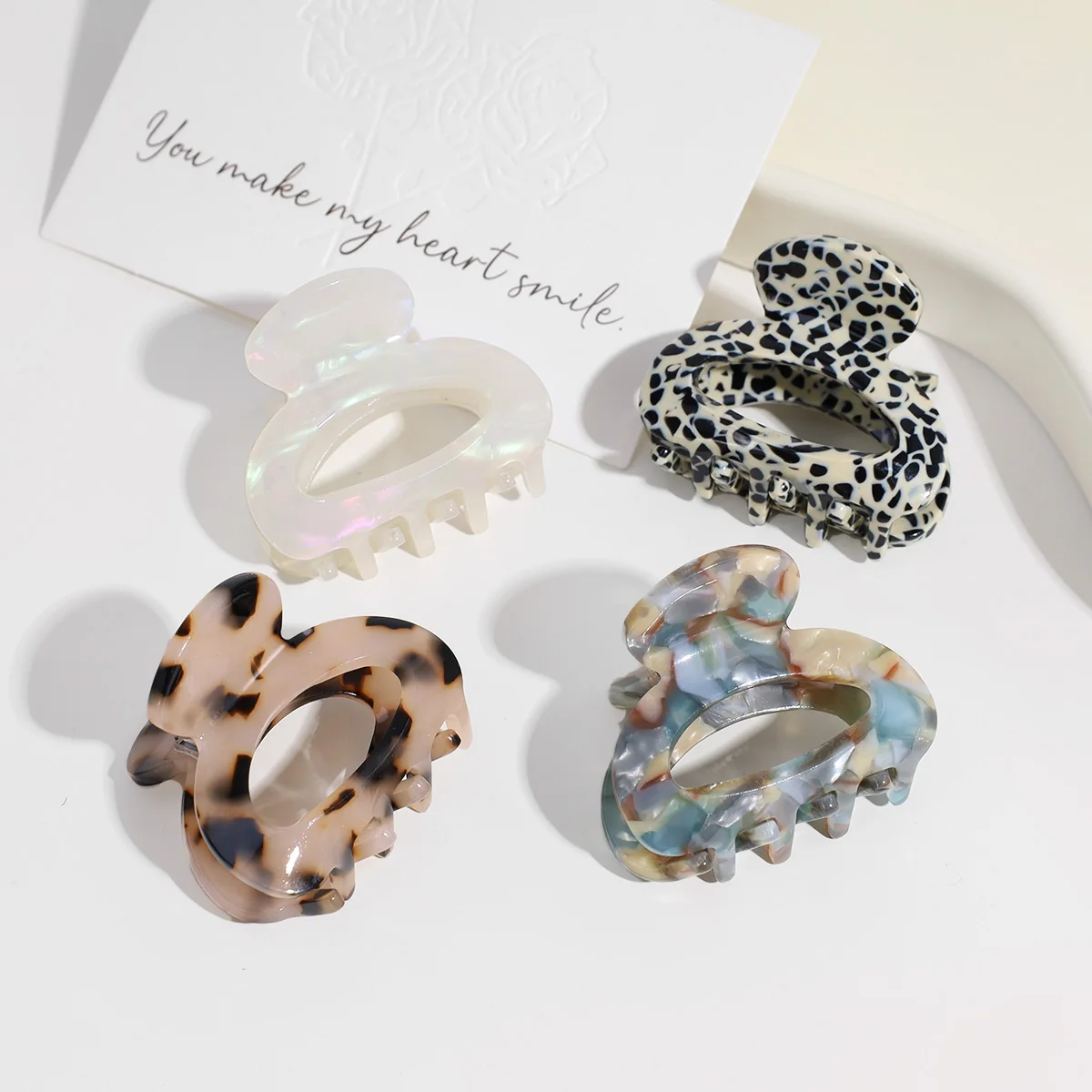 Wholesale Small Acetate Hair Claws Fashion Hairgrips Accessories for Women Acetate Hair Claw Clips