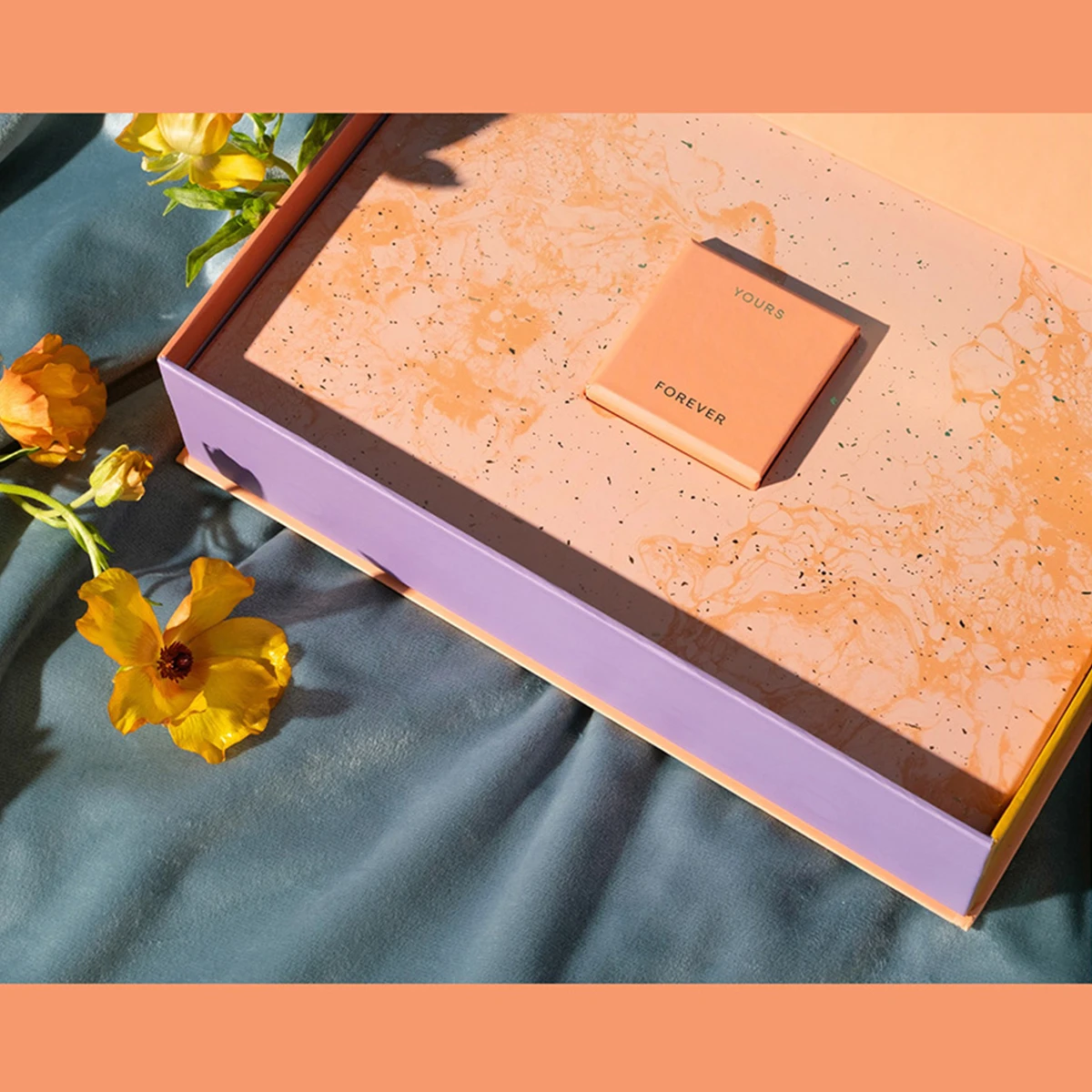 Hot Luxury Magnetic Closure Gift Box Packaging Folding Custom Logo Hard Rigid Cardboard Paper Box for Cosmetic