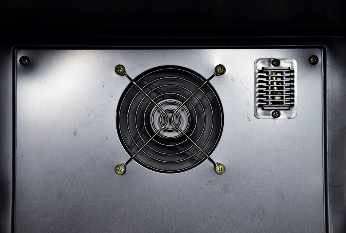 Electronic refrigerated bar wine cabinets COMPRESSOR mini metal electric glass door wooden red wine cellar