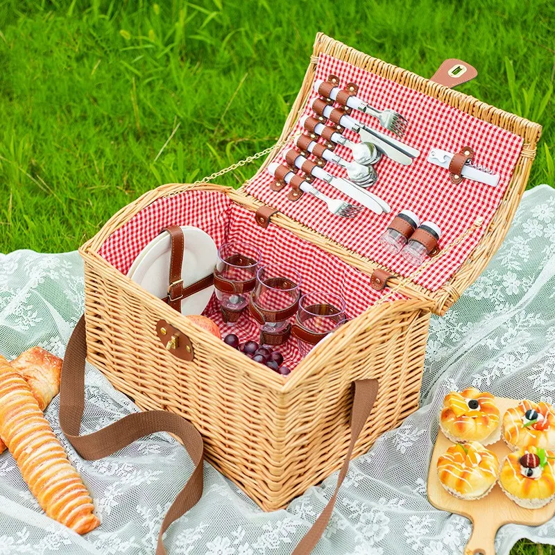 Lavinia wholesale custom handmade nature outdoor insulated rattan wicker willow picnic basket