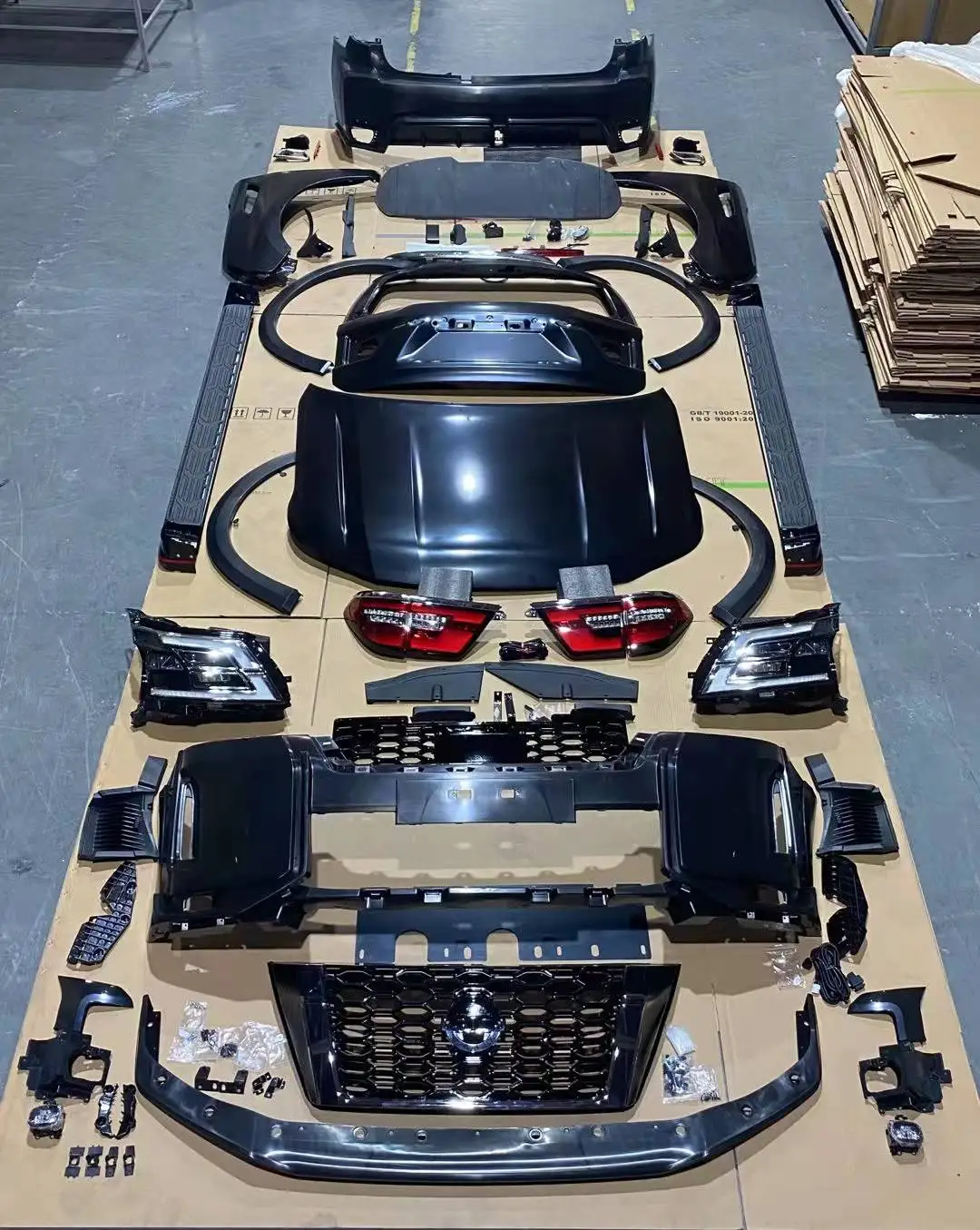 Обновите до 2021 NISMO Facelift Комплект кузова для Nissan патруль Y62 2020 решетка гриль фара задний