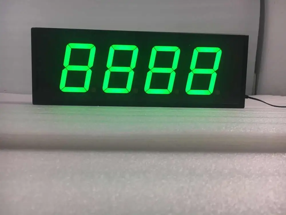 LED counter work with a pulse green light digital counter sensor