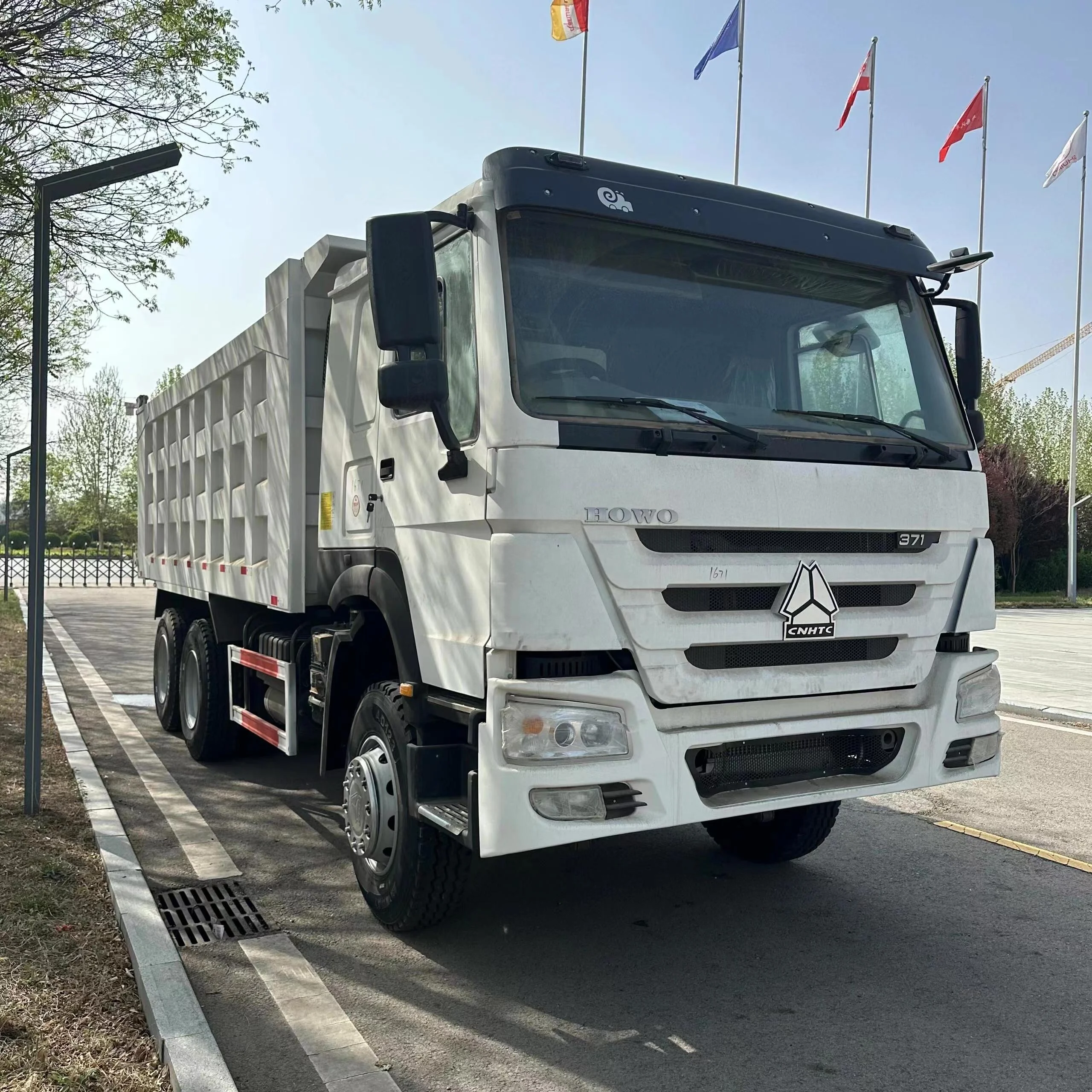 Customization 6x4 400 420 375 371HP Sino Truck Howo used dump truck 10 Wheel Tipper Truck For Sale white hovo