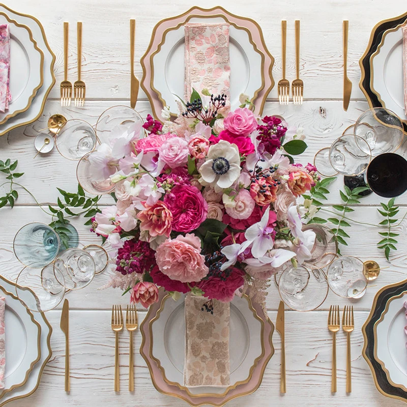 Wholesale Nordic White Sunflower Ceramic Charger Plate Set Tableware Gold Rim Porcelain Dinnerware Dishes Sets for Wedding Party