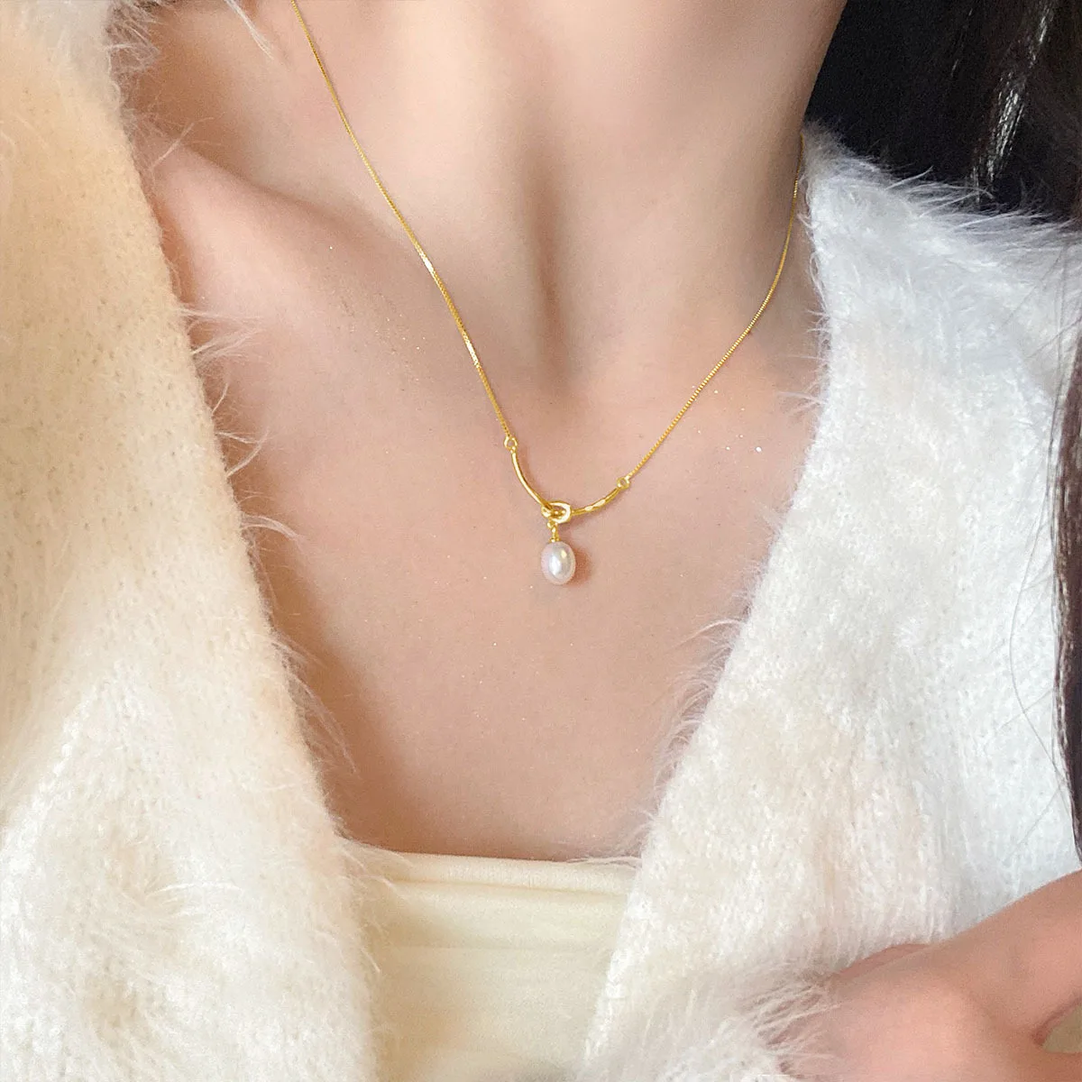 Элегантная Мода 925 стерлингового серебра 18K позолоченный бесконечный узел пресноводный жемчуг ожерелье для женщин