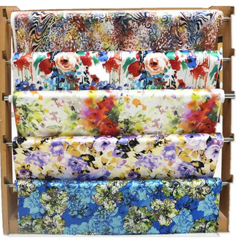 Fonesun-SK831 OEM RTS 100% Silk Customized 25mm Silk Satin Digital Printed Fabric for Clothing