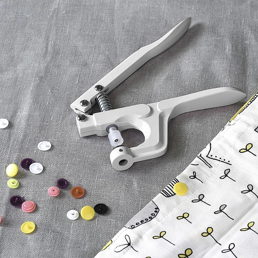 T3/T5 /T8/ Snap Button Plastic with Snaps Pliers and Organizer Storage Containers9colors100sets plastic buttons with tools