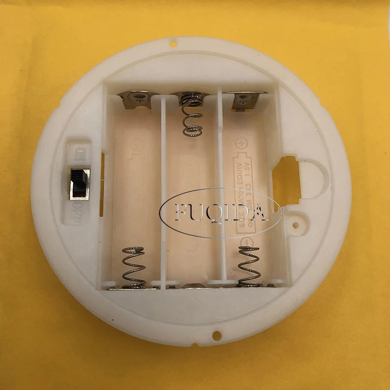 white plastic 3aa Round Batteries Case 4.5v No.5 Aa Size Cell Cover Battery Holder