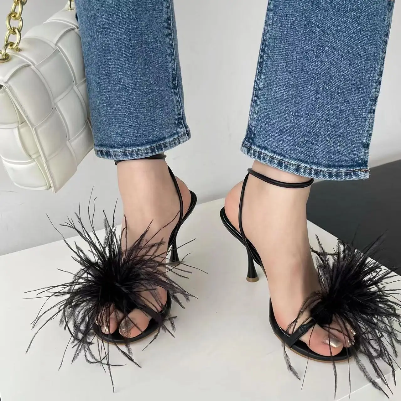 Thin Heel Cross Strap Women Sandals Pointed Open Toe Lace Up Summer Pumps Fashion Fur Sandals