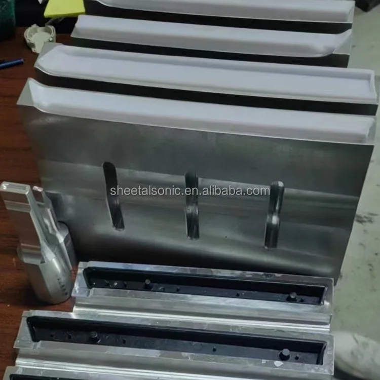 Customized Ultrasonic Horn Aluminium Or Steel Mold Factory Directly Sale 20k 15k