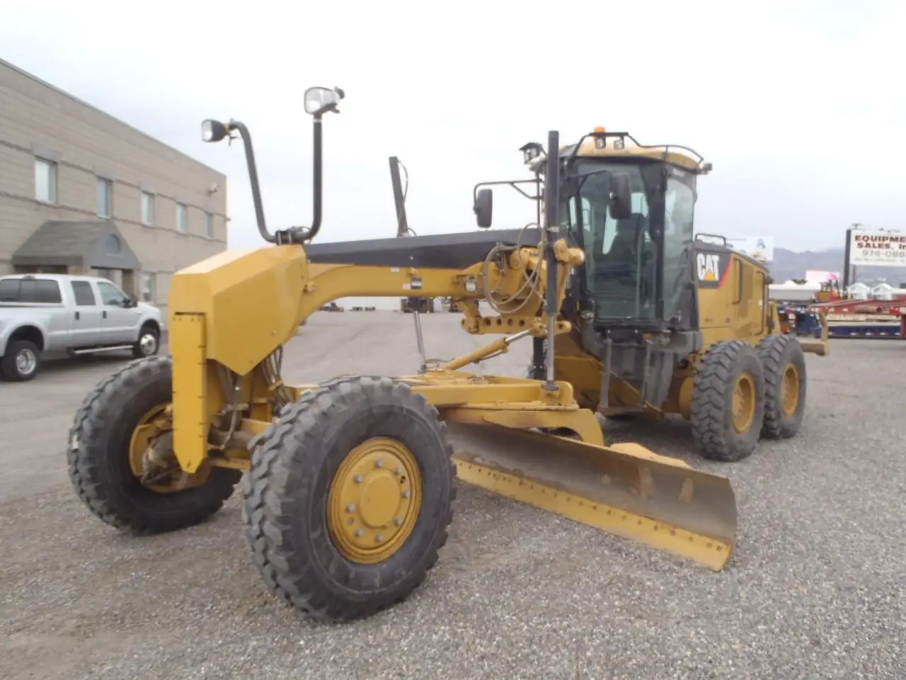 Американский оригинальный автогрейдер Caterpillar 140M, низкая цена, дешевые дорожные грейдеры CAT 140g 140h 140K 140M, распродажа