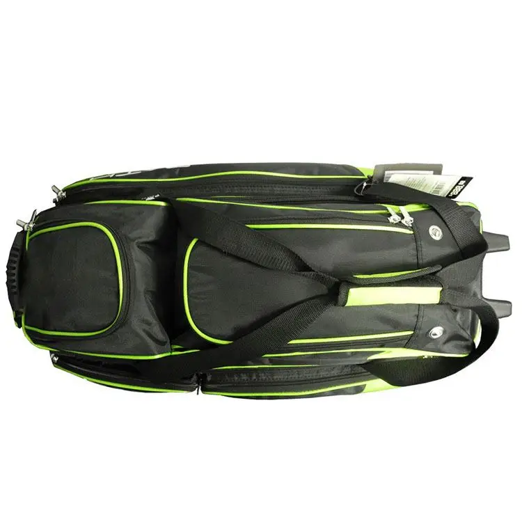 Free sample Premium Deluxe Roller hockey duffle bag wheeled hockey bag sport bag hockey