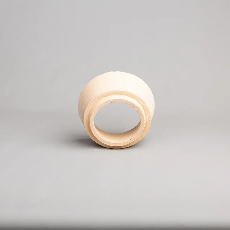 Mullite reducing central pouring tube, for pressure-resistant and high-temperature-resistant casting, refractory material