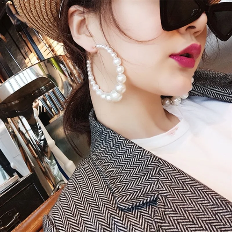  2021 New Design Wholesale Big Ring Geometric Earrings Faux Pearl Hoop
