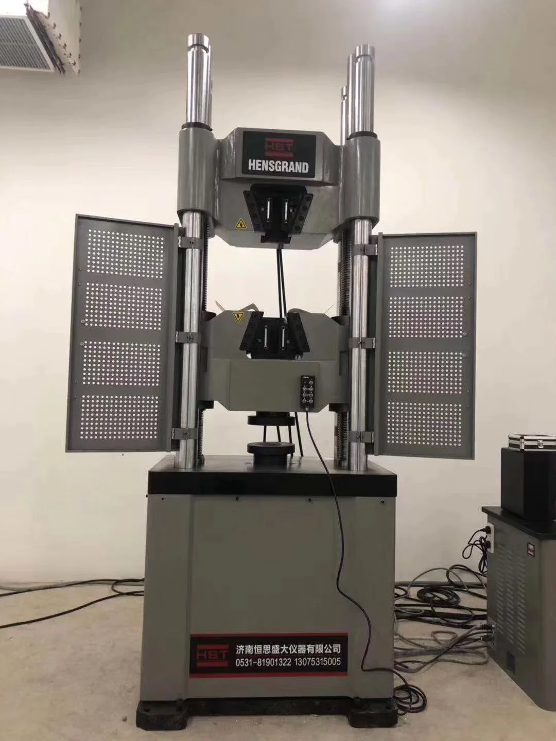 WAW Hydraulic 2000KN 200ton universal testing machine