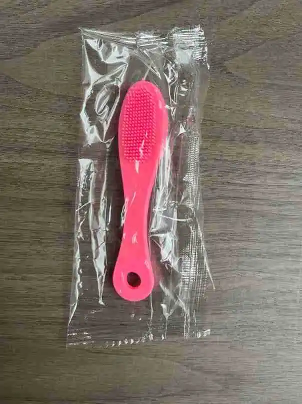 colorful silicone face brush plastic handle Soft rubber finger wash face brush for nose cleaning blackhead tool