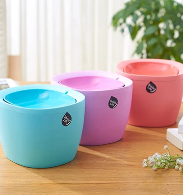 1.5L Household Mini Table Dust Bin Use for Desk and Living Bathroom Shake Lid Sanitary Bucket Garbage Can Plastic Blue Round