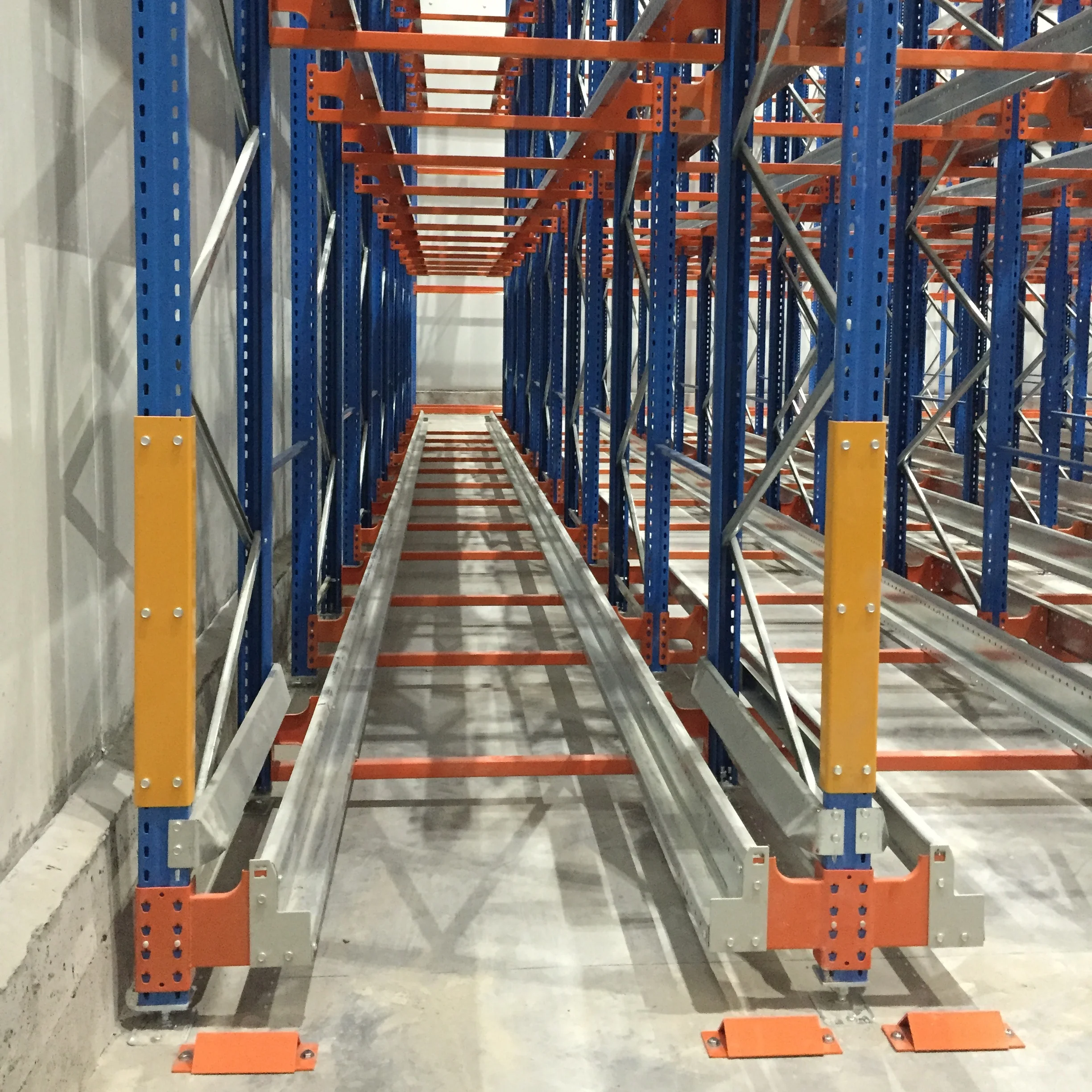 Warehouse Shuttle Mobile Racking System for food industry