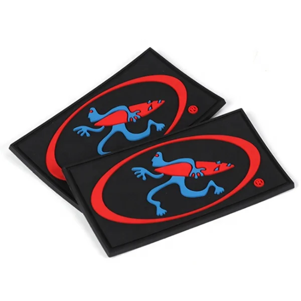Top quality customized rubber logo label for garments